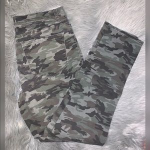 Camo straight leg Jean
